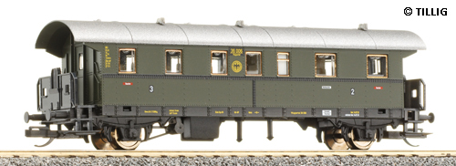 Passenger car 2nd/3rd class<br /><a href='images/pictures/Tillig/13015.jpg' target='_blank'>Full size image</a>
